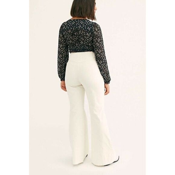 NWT FREE PEOPLE Sz 32 CRVY WILD HONEY CORD FLARES PANTS WIDE LEG CORDUROY IVORY - Picture 2 of 3